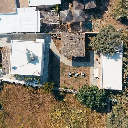 Chrisopigi Beach Houses