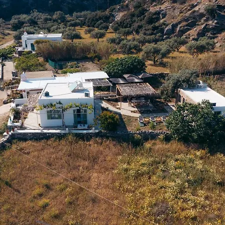 Chrisopigi Beach Houses